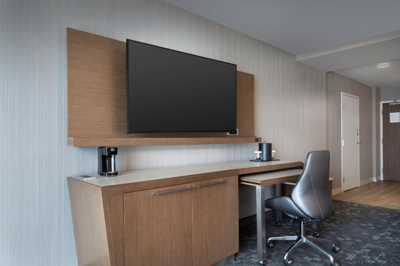 ホテル Courtyard By Marriott ナナイモ エクステリア 写真