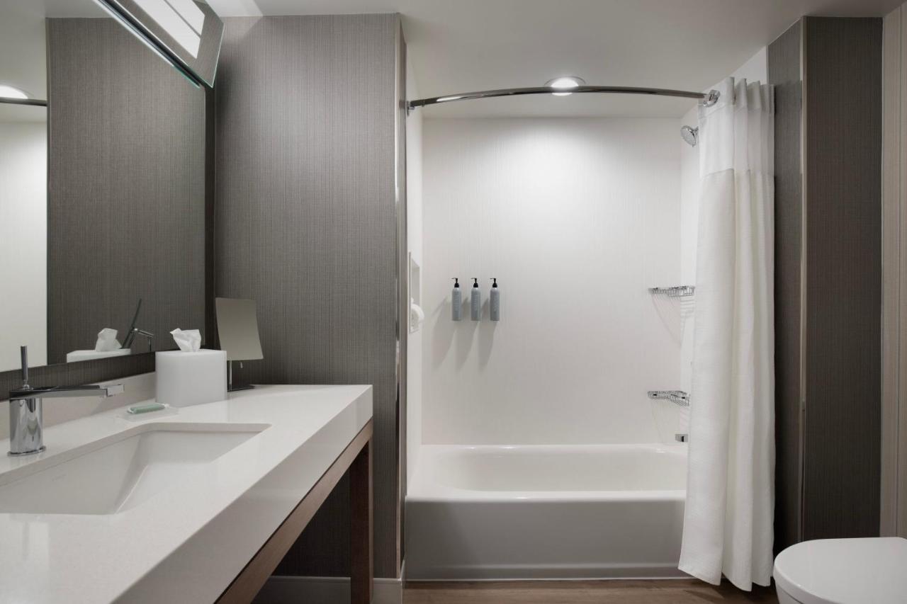 ホテル Courtyard By Marriott ナナイモ エクステリア 写真